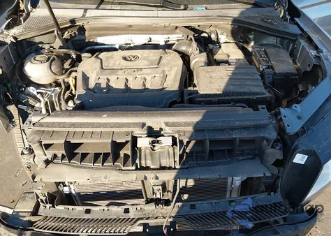 2021 Volkswagen Tiguan 2.0T Se/2.0T Se R-Line Black/2.0T Sel z USA, uszkodzony, nr VIN 3VV2B7AX2MM058980